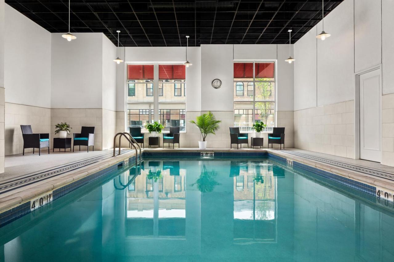 Sheraton Duluth Hotel Bagian luar foto