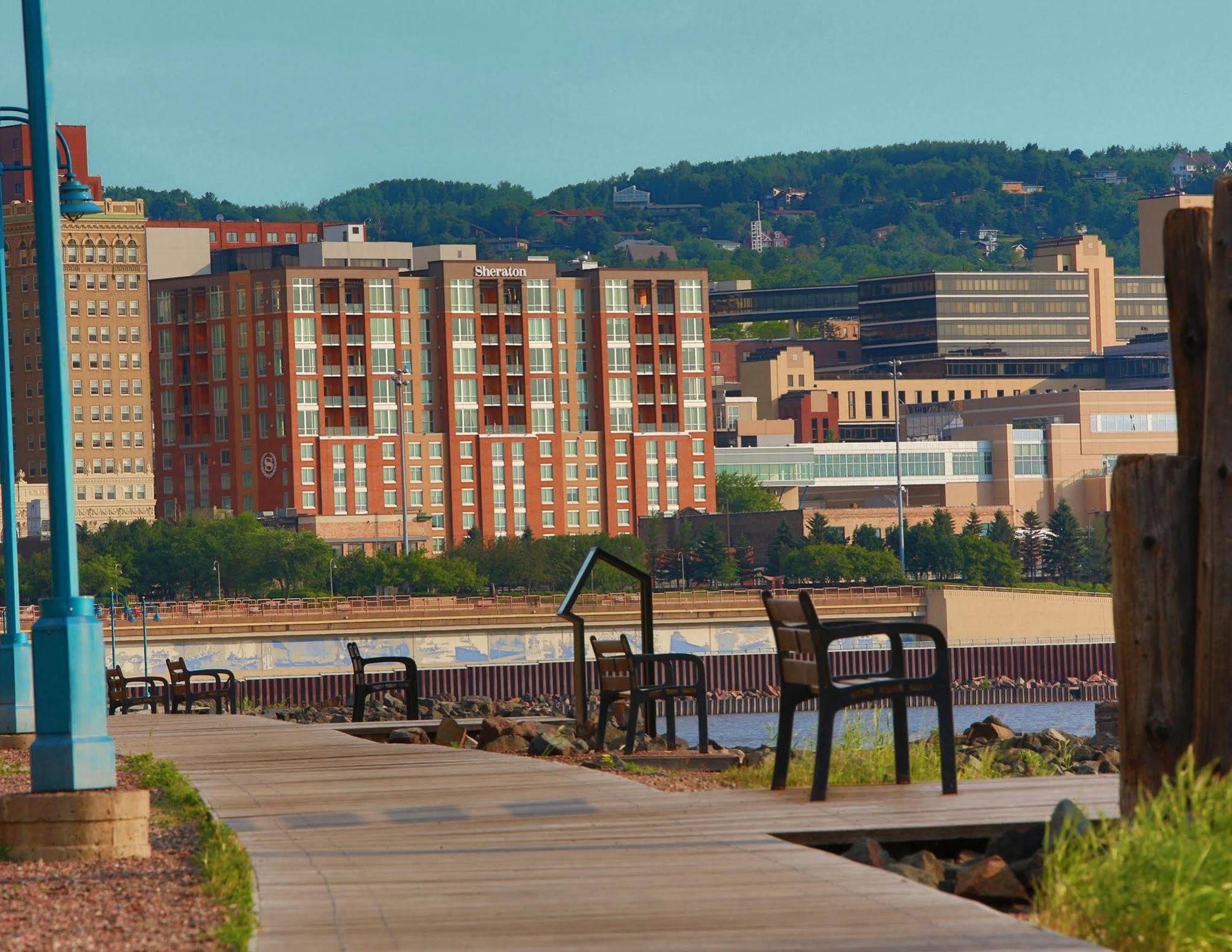Sheraton Duluth Hotel Bagian luar foto