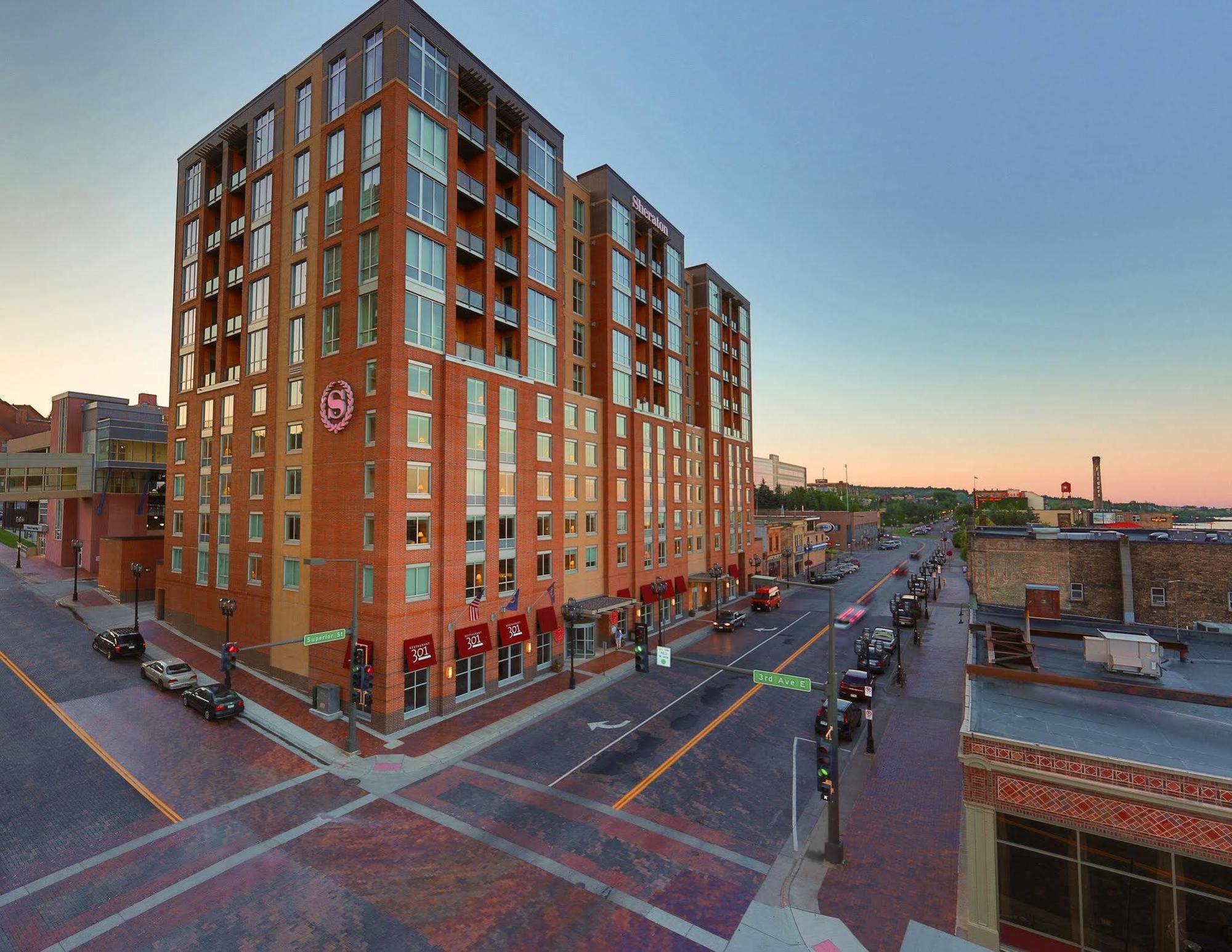 Sheraton Duluth Hotel Bagian luar foto
